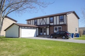 Building Photo - 301 Kaymar Dr