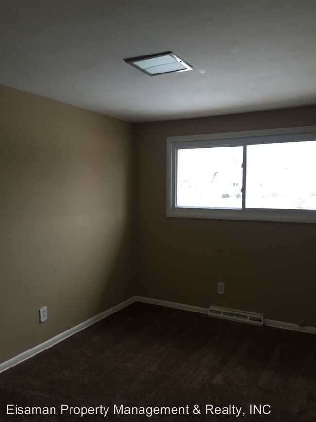 Building Photo - 5403 Glenridge Dr