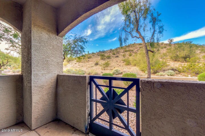 Foto principal - 3236 E Chandler Blvd