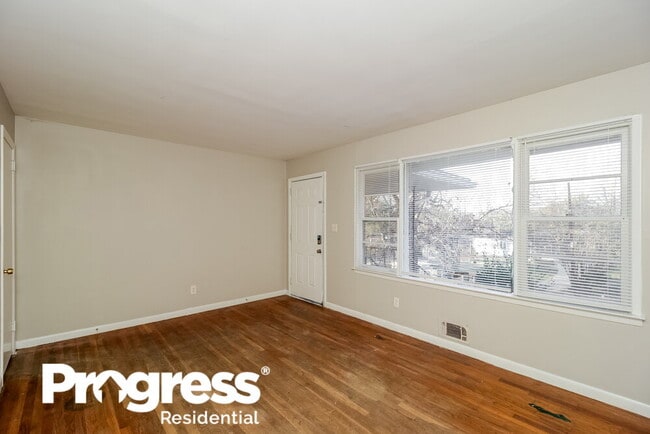 Building Photo - 2756 Oldknow Dr NW