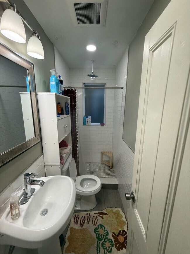 Foto del edificio - 23 Evergreen St