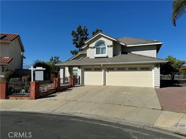 Building Photo - 13745 Moonshadow Pl