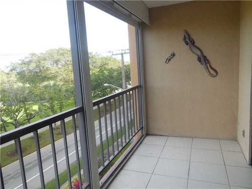 Foto del edificio - 2400 Deer Creek Country Club Blvd