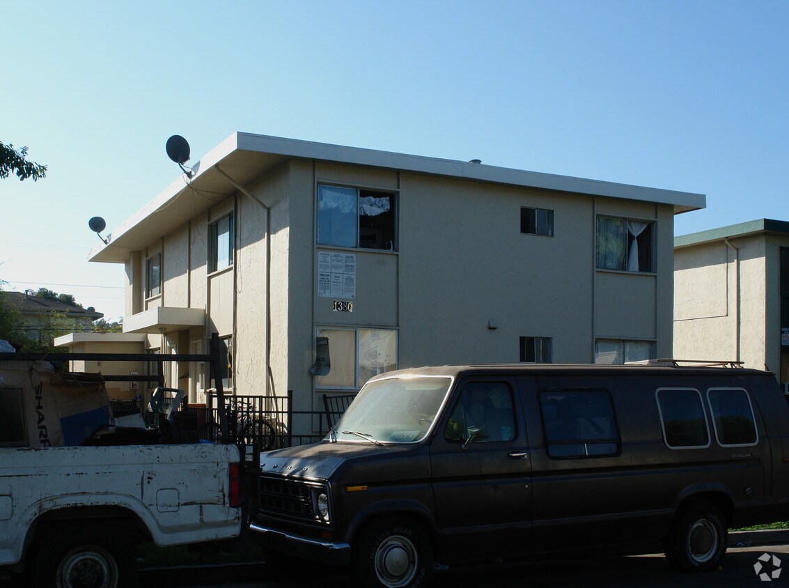 Primary Photo - 1380 Carnelian Dr