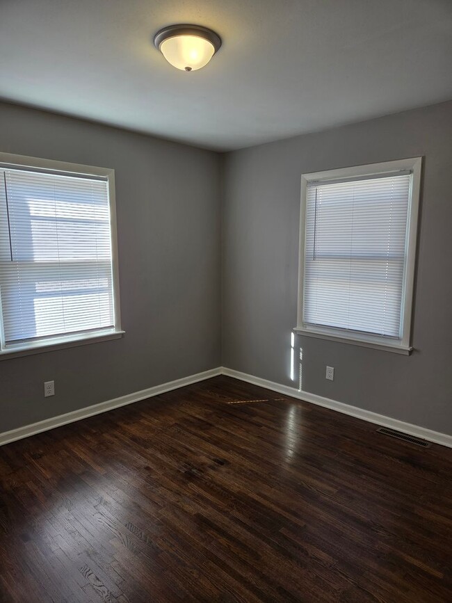 Foto del edificio - 715 N Kokomo Ave