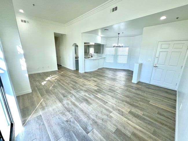 Building Photo - 4623 Willis Ave