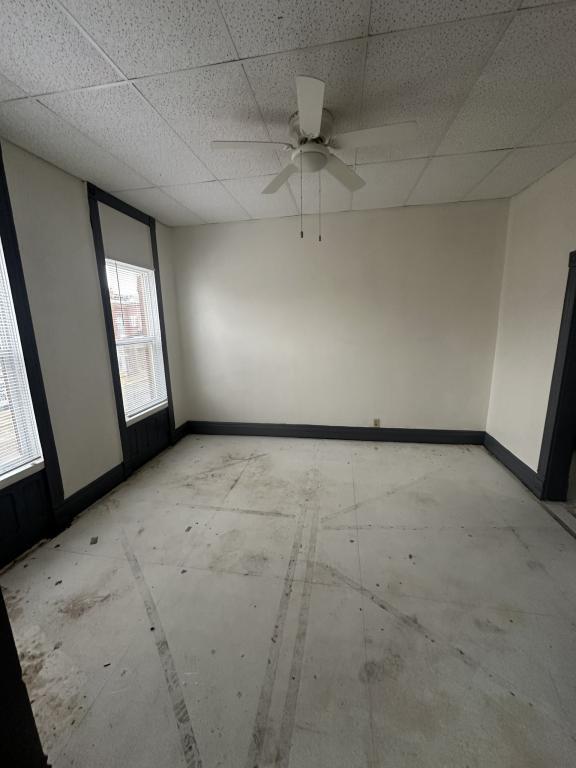 Building Photo - 110 1/2 S Main, Apt#4