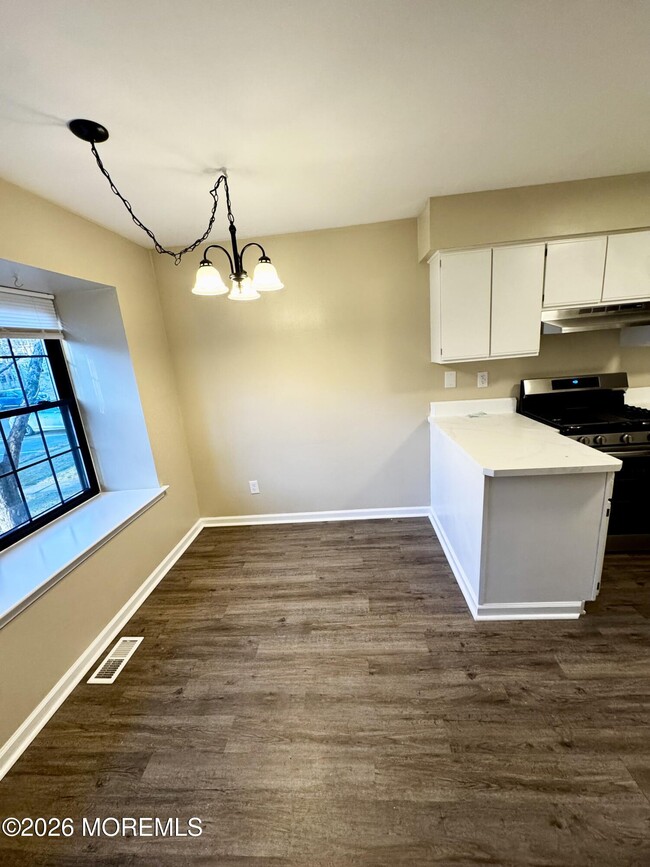 Foto del edificio - 905 Arlington Dr