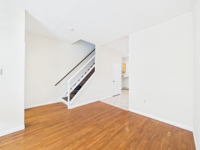 Building Photo - 1519 N Bouvier St