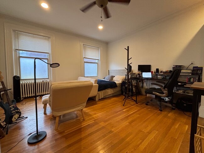 Building Photo - 85 Charles St