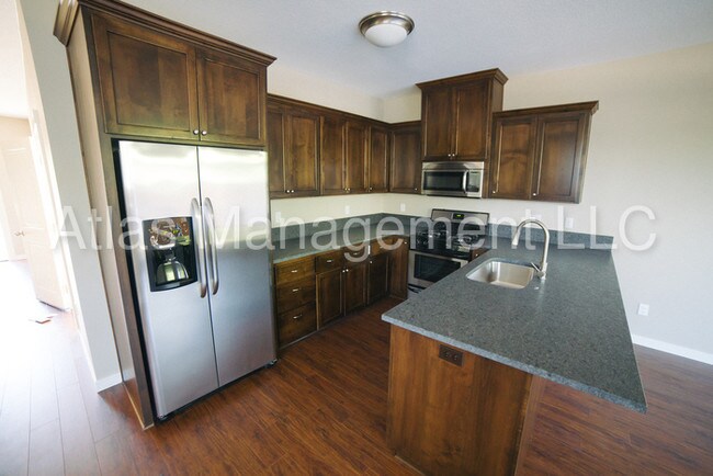 Foto del edificio - Wilsonville Greens Luxury Townhomes Unit 3