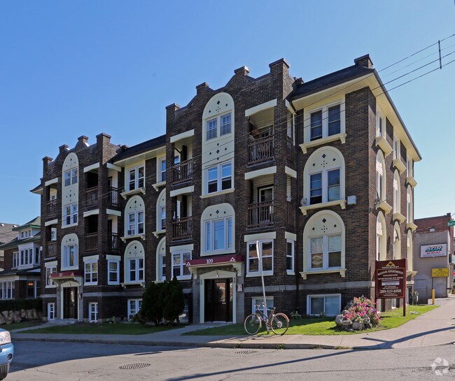 Primary Photo - Balsam Apartments
