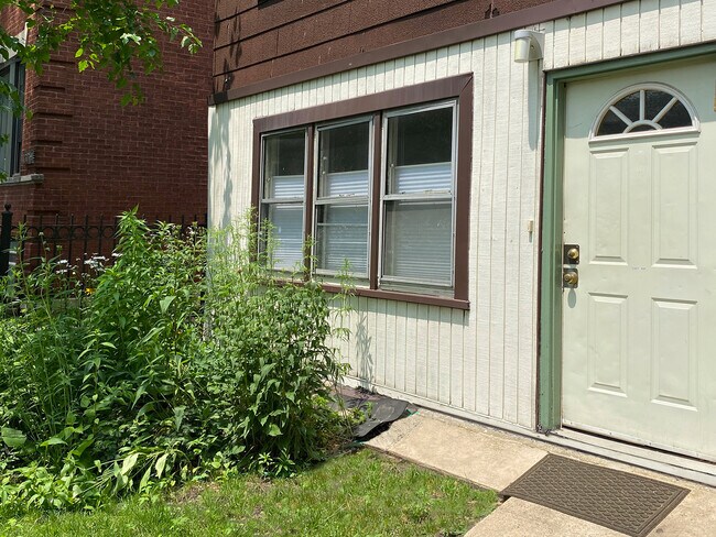 Front Door and Living Room Windows - 1310 W Argyle St