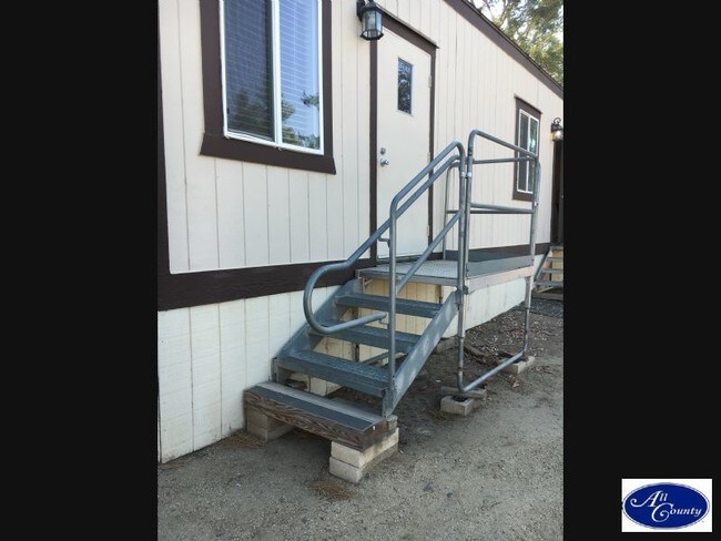 Building Photo - 42830 Kalmia St