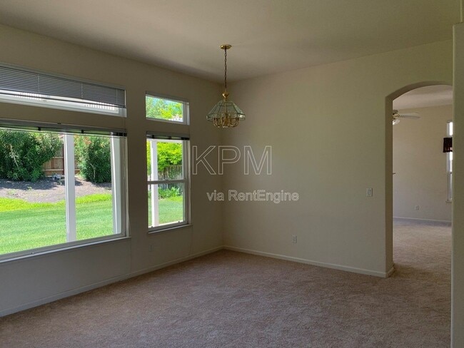 Foto del edificio - 4142 Pinehurst Cir