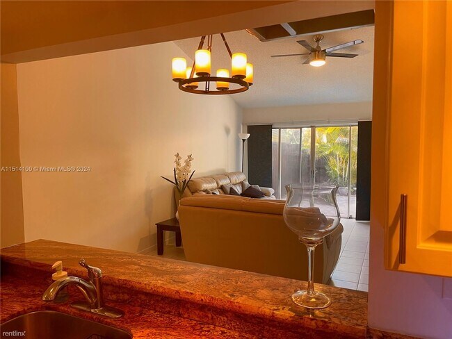 Building Photo - 3 br, 2 bath House - 10211 Buttercup Ct
