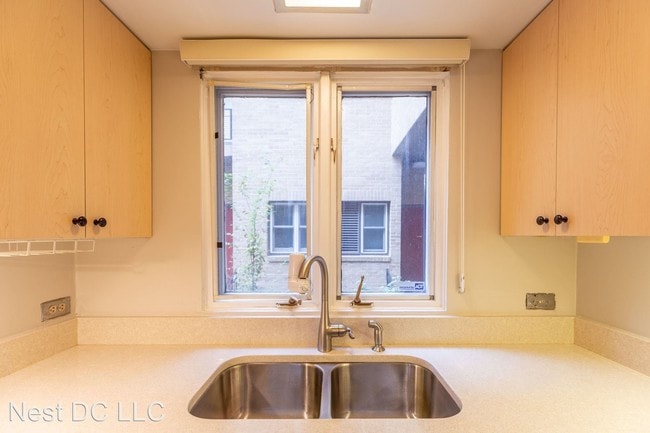 Building Photo - 2 br, 1.5 bath House - 1744 U St NW Unit G