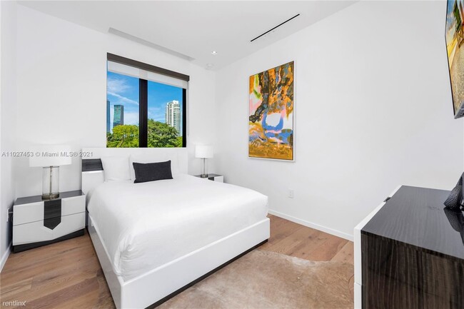 Building Photo - 5 br, 5.5 bath House - 2140 S Miami Ave