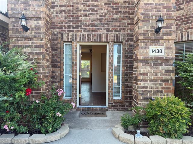 Building Photo - 1438 Kingsley Dr