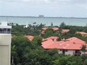 Building Photo - 199 Ocean Dr