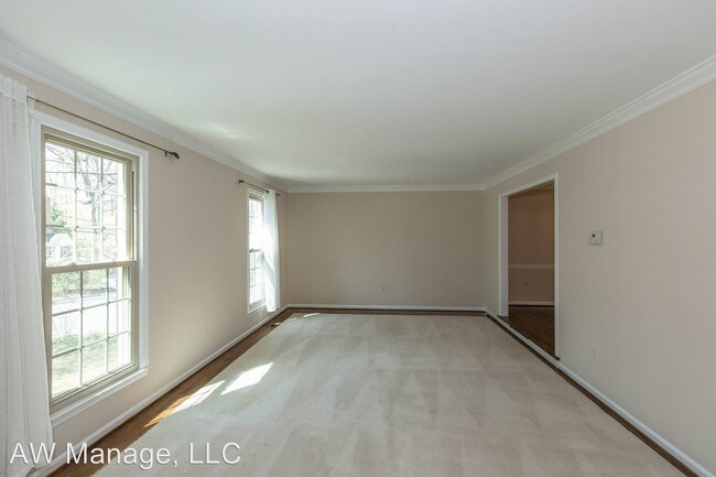Building Photo - 4 br, 3.5 bath House - 6309 Avalon Drive