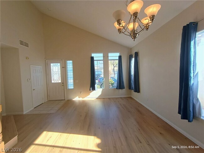 Foto del edificio - 311 Tayman Park Ave