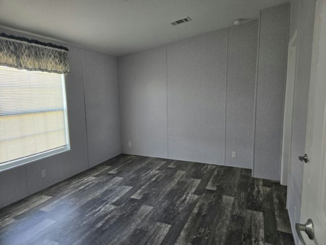 Foto del edificio - 6515 15th St E