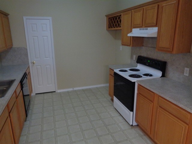 Foto del edificio - 219 Dartmouth Dr