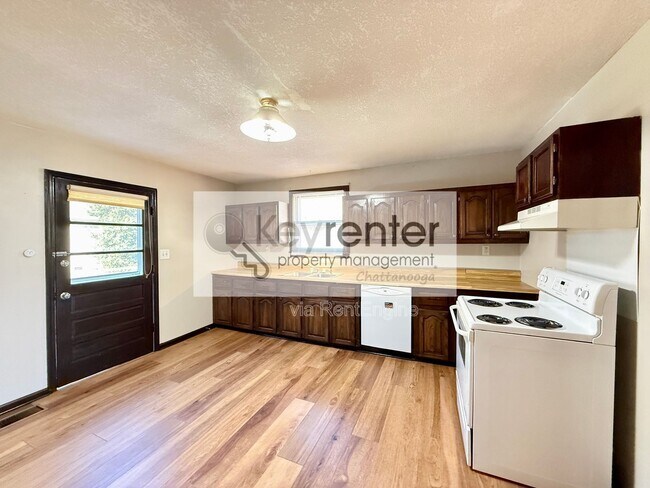 Photo - 3806 Kellys Ferry Rd House