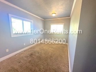 Building Photo - This property offers a NO DEPOSIT option a...
