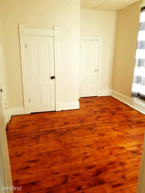 Foto del edificio - 4 br, 2 bath House - 208 S E St