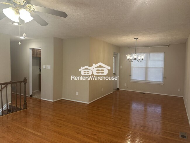 Building Photo - 2 Clipstone Ct