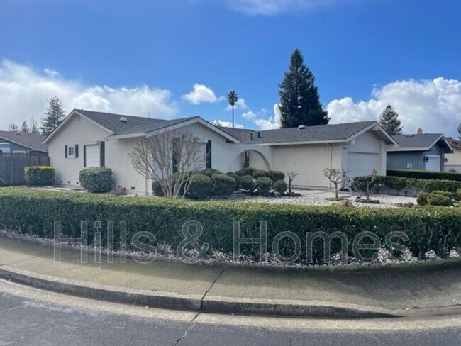 Building Photo - 263 Fig Ct