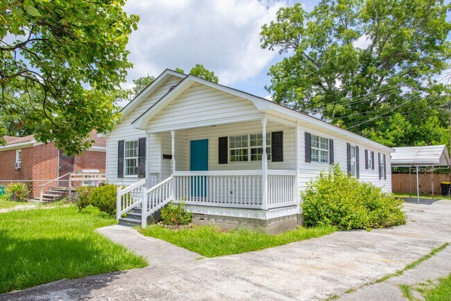 Foto del edificio - Updated 3BR/2BA Home in Edgemere | Corner ...