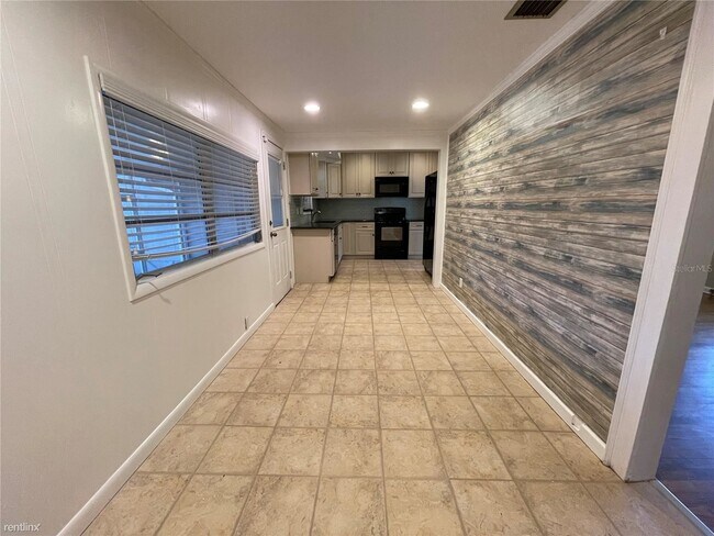 Foto del edificio - 3 br, 1 bath House - 1635 Crestwood Drive