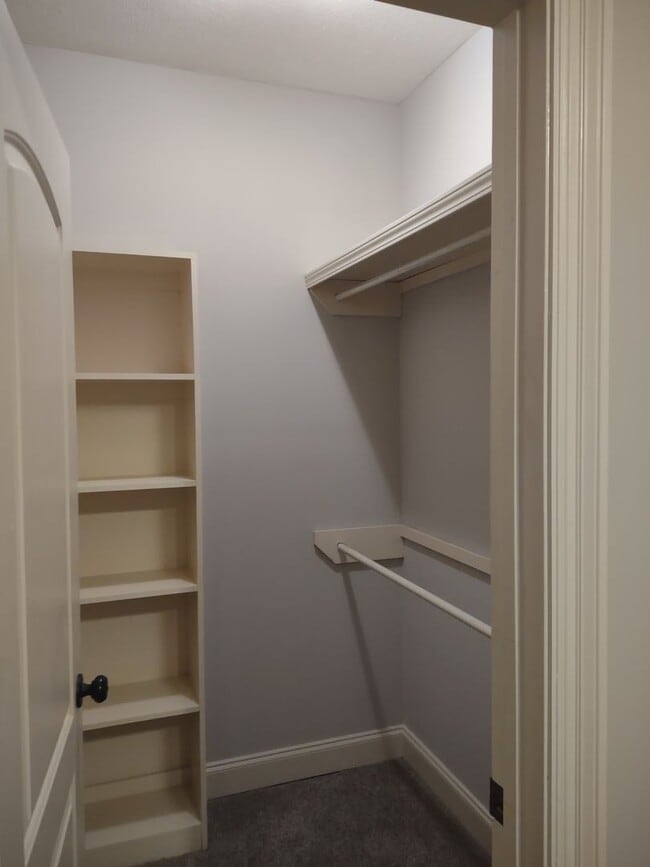 Building Photo - 103 Hallmark Pl