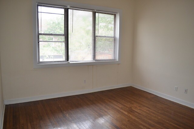 Foto del edificio - 3259 W Montrose Ave