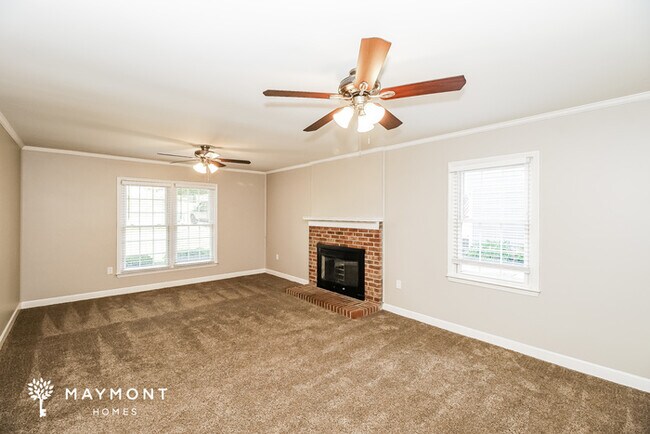 Foto del edificio - 1139 Bloom Wood Ln