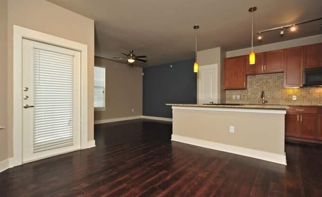 Building Photo - 1 bedroom in Lewisville TX 75056