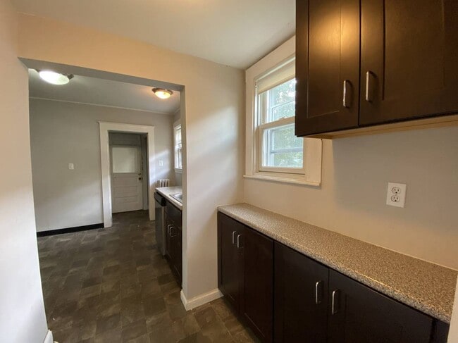 Foto del edificio - 136 Arlington St