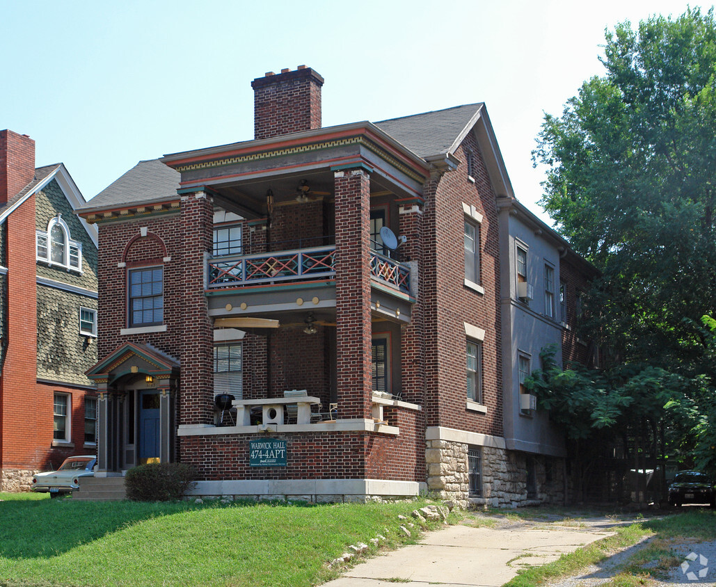 Foto del edificio - Warwick Manour