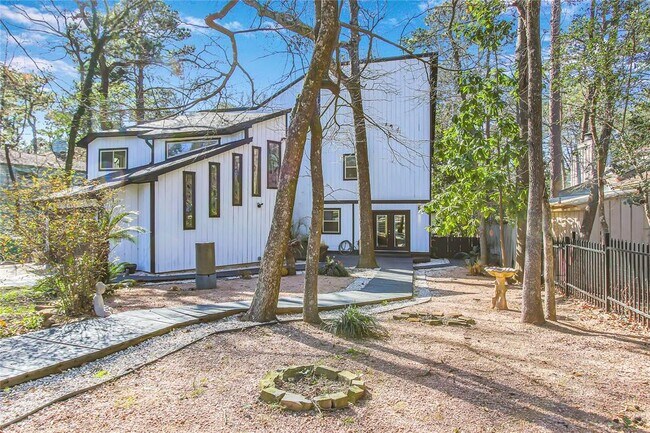 Foto del edificio - 10703 Whisperwillow Pl