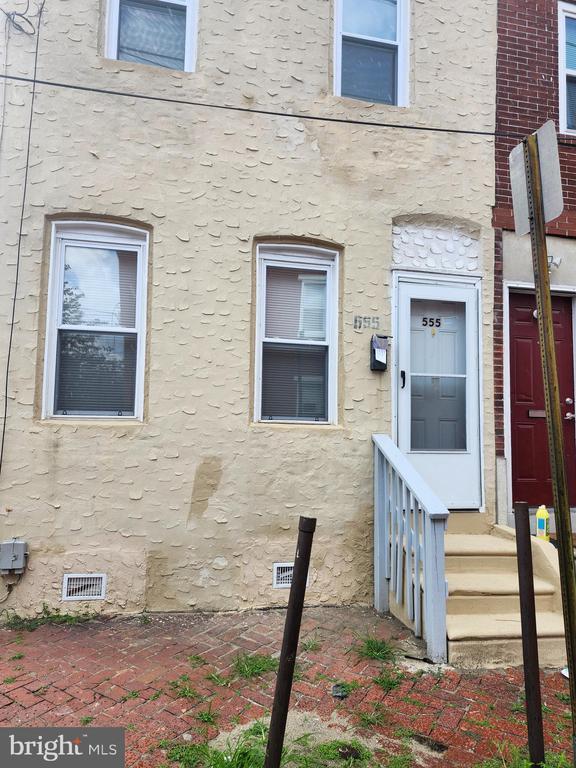Foto principal - 555 Roberts St