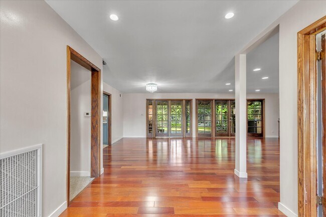 Foto del edificio - 16553 Hartsook St