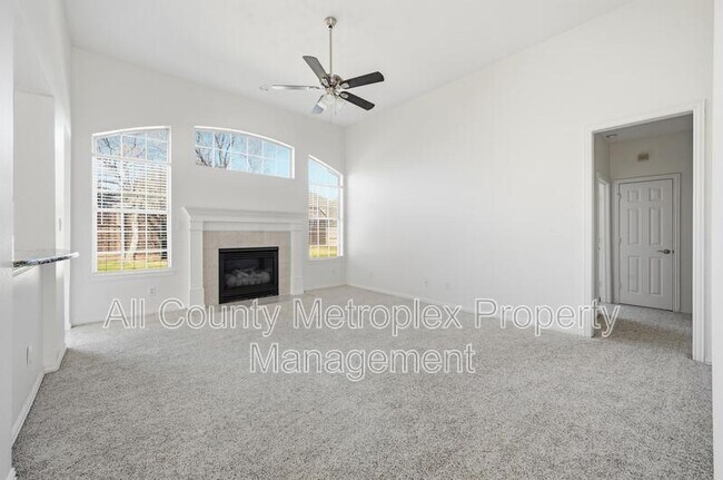 Foto del edificio - 3421 Devonshire Ct