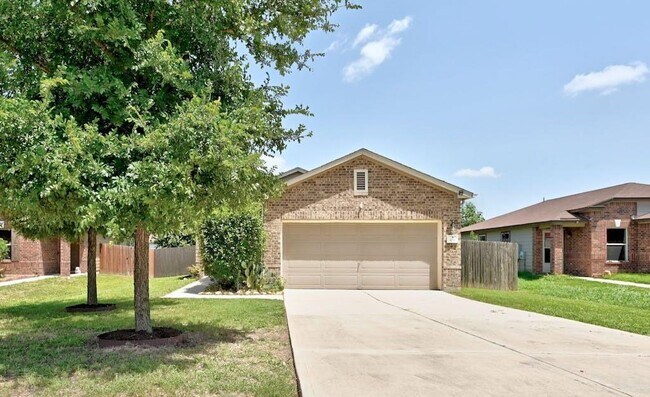 Foto del edificio - 451 New Bridge Dr