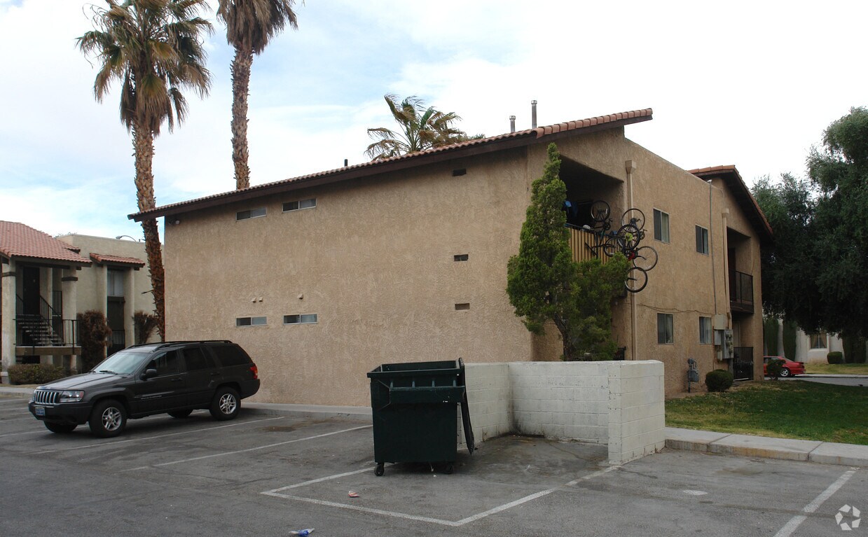 Building Photo - 4717 Elk Springs Ave