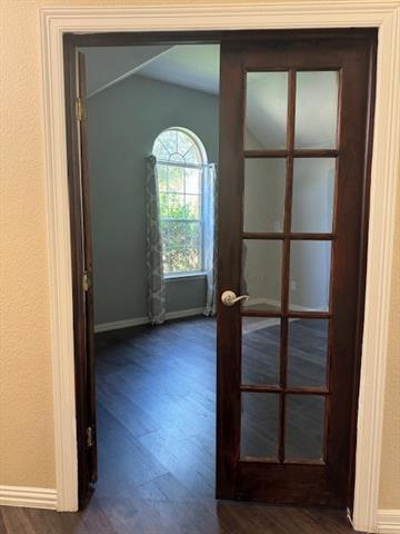 Building Photo - 3700 Dogwood Rd