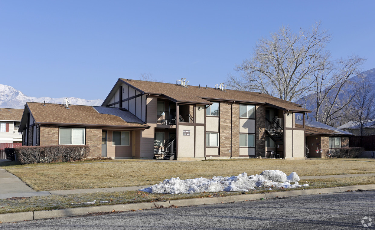 Primary Photo - Countryside Apartments