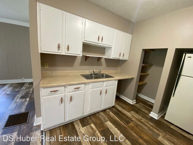 Foto del edificio - 1 br, 1 bath House - 527 Charles St